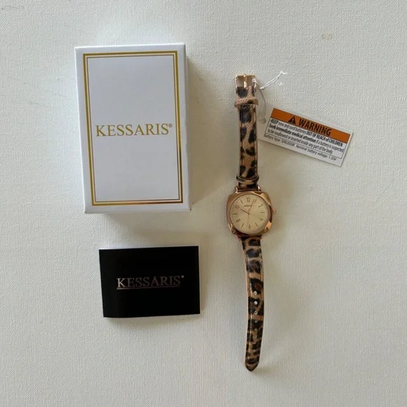 Kessaris analog watch rose gold-tone with faux leather leopard print band - Picture 2 of 5